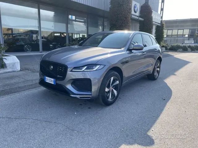 Jaguar F-Pace (X761)