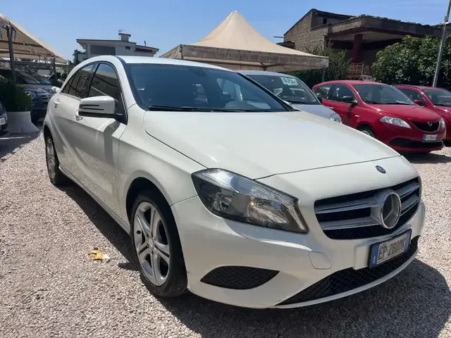Mercedes-Benz A 200