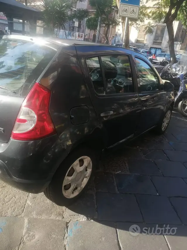 Dacia Sandero 1ª serie
