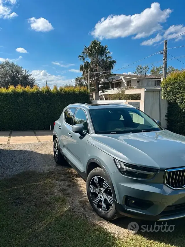 Volvo XC40 (2017-->)