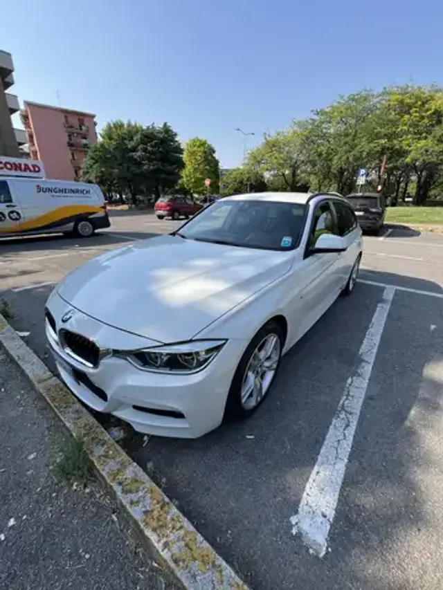 BMW 320