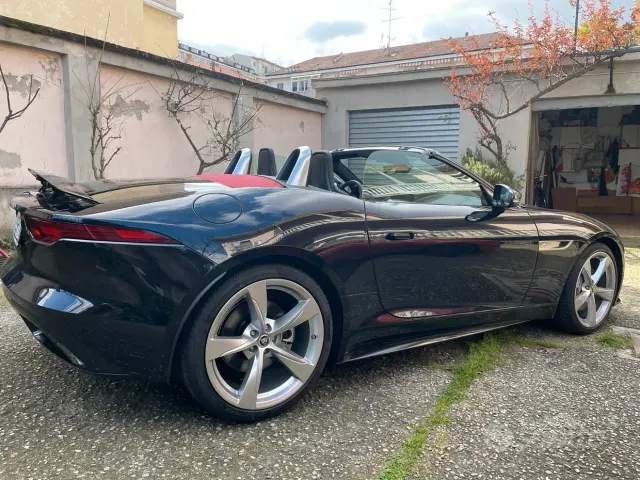 Jaguar F-Type (X152)