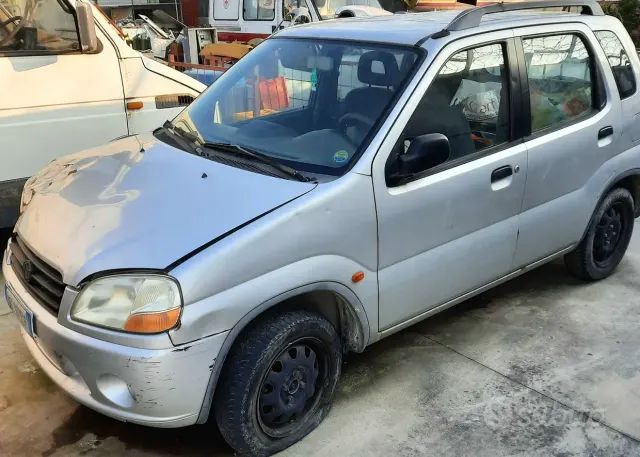 Suzuki Ignis 1ª serie