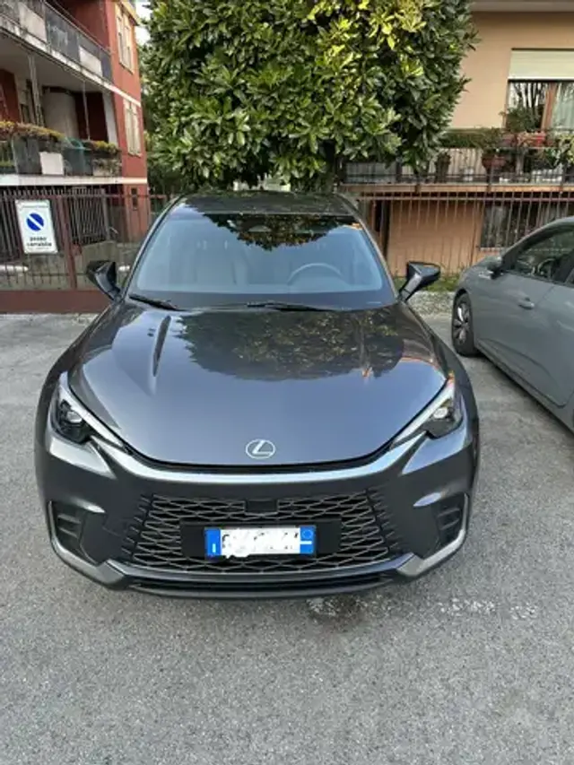 Lexus LBX