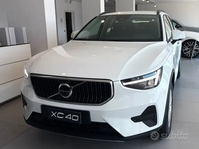 Volvo XC40 (2017-->)