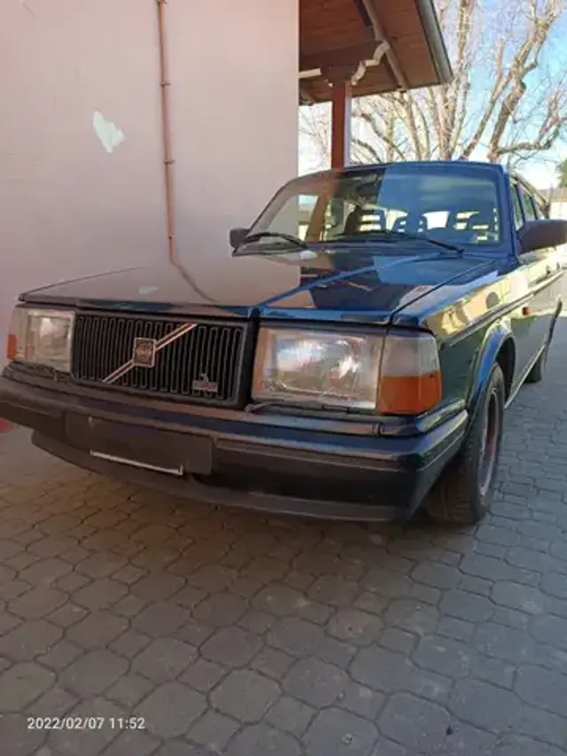 Volvo 245