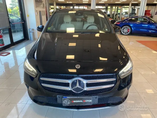Mercedes-Benz Classe B (W247)