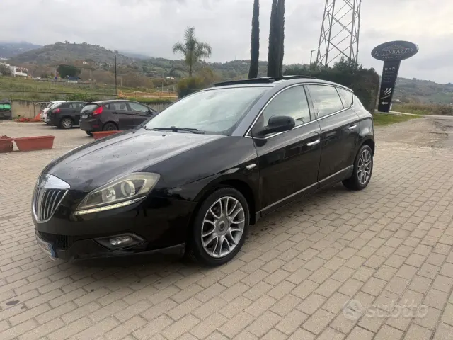 Lancia Delta (2008-2015)