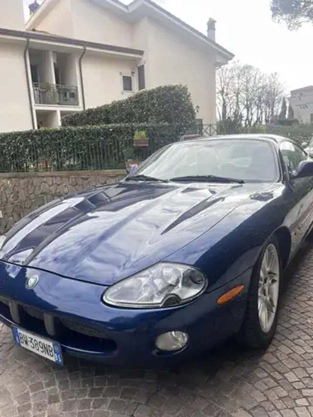 Jaguar XK8