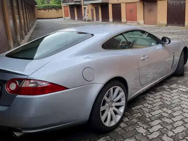 Jaguar XK