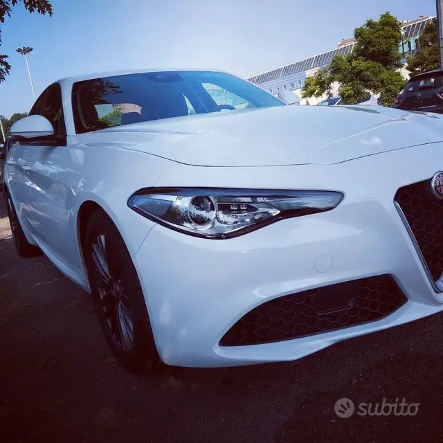 Alfa Romeo Giulia (2016)
