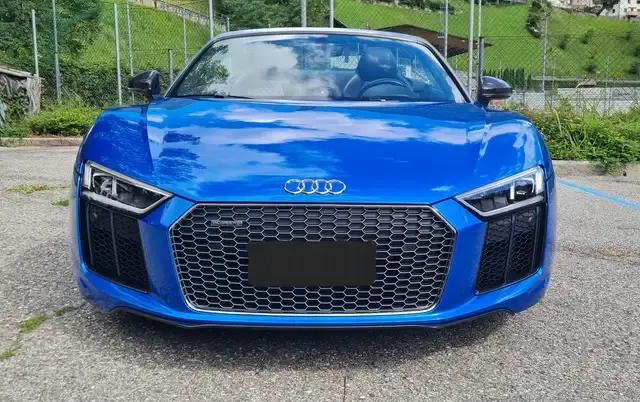 Audi R8