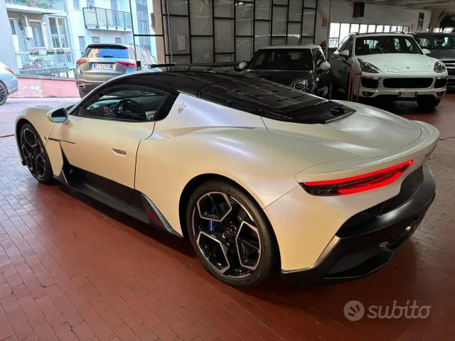 Maserati MC20