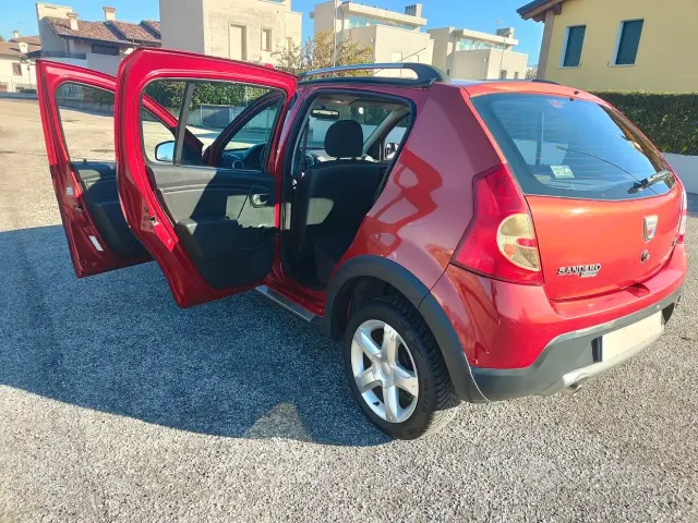 Dacia Sandero 1ª serie