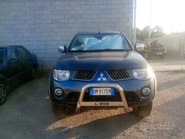 Mitsubishi L200 (2006-2015)