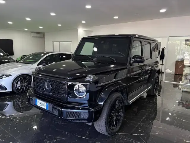 Mercedes-Benz G 400