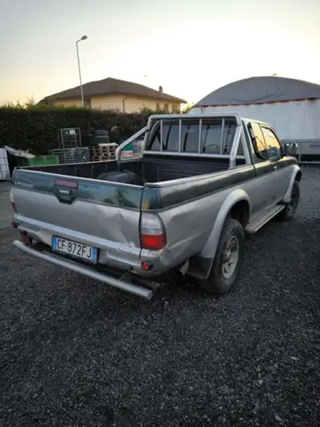 Mitsubishi L200
