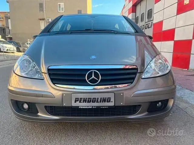 Mercedes-Benz Classe A (W/C169)