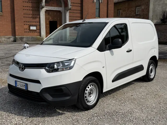Toyota Proace City