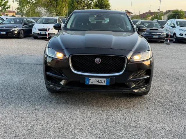 Jaguar F-Pace (X761)