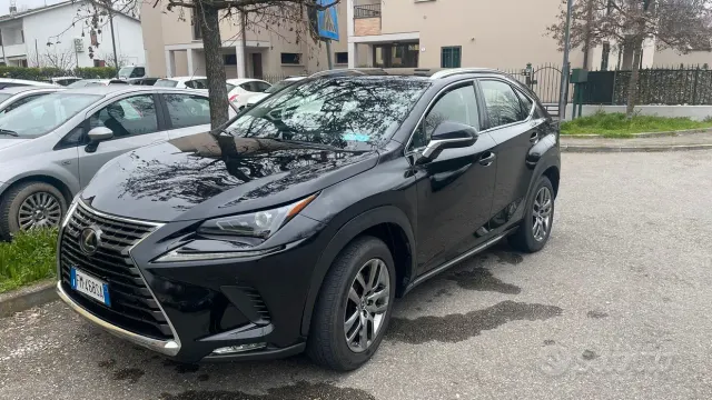 Lexus NX 1ª serie