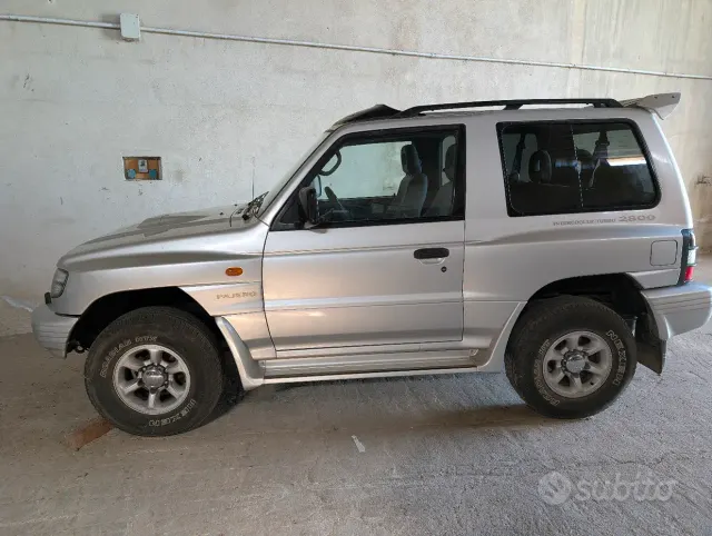 Mitsubishi Pajero (2000-2007)