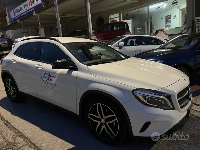 Mercedes-Benz GLA (X156)
