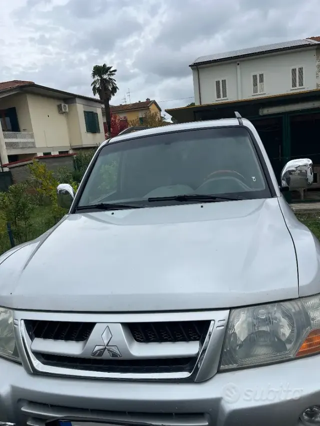 Mitsubishi Pajero (2000-2007)