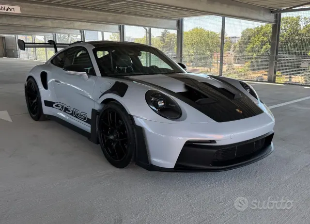 Porsche 911 (992)