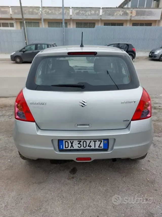 Suzuki Swift (2005-2010)