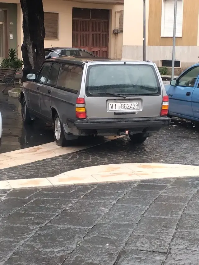 Volvo 240