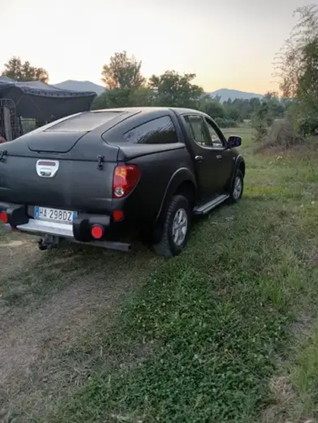Mitsubishi L200
