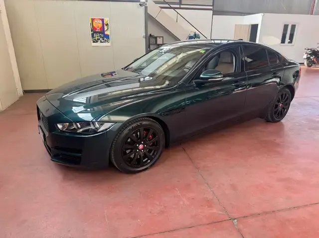 Jaguar XE