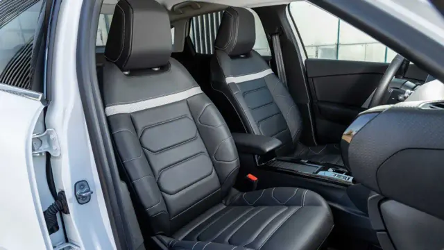 Citroen E-C4 X