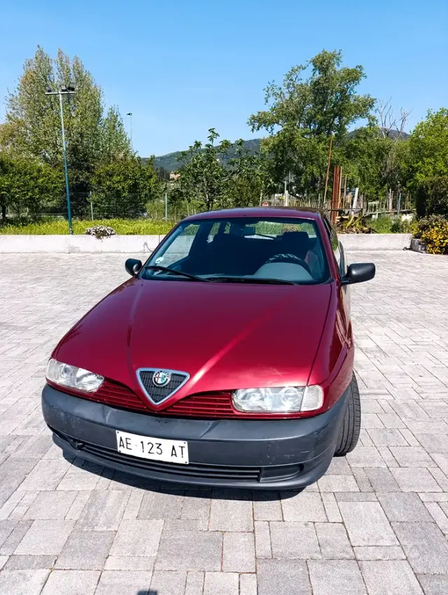 Alfa Romeo 145