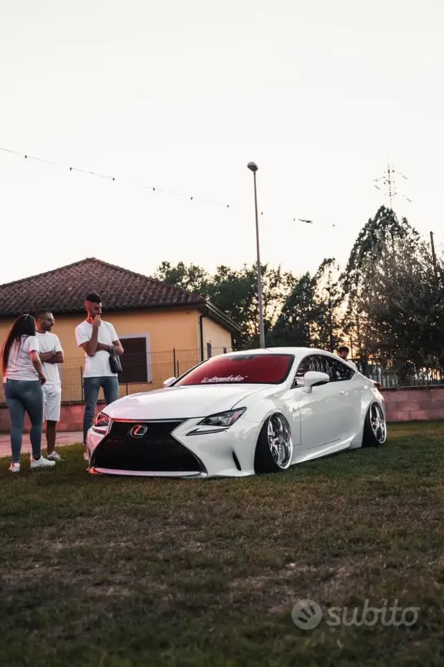 Lexus RC
