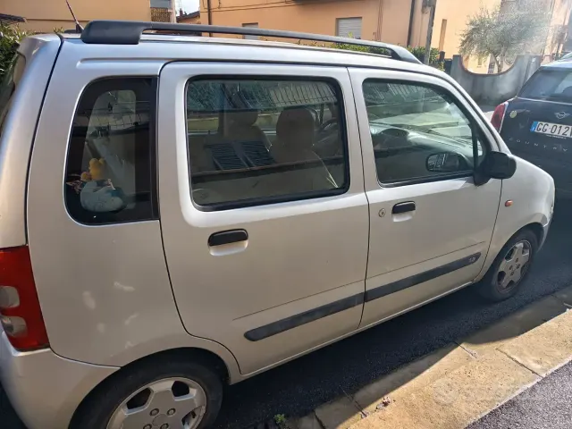 Suzuki Wagon R+