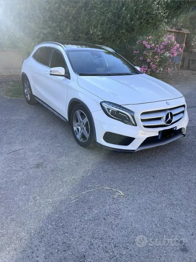 Mercedes-Benz GLA (X156)