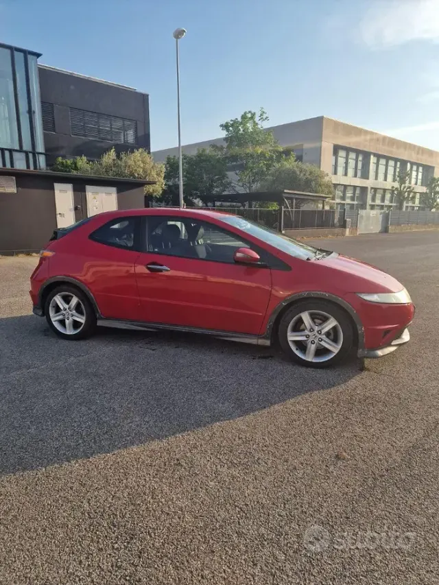 Honda Civic 8ª serie