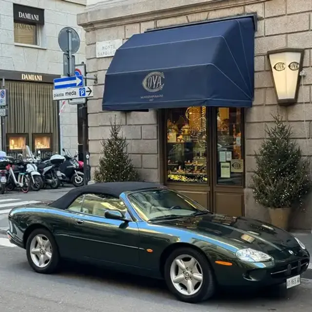 Jaguar XK8
