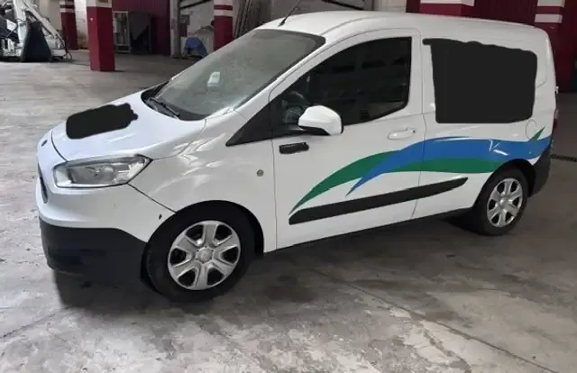 Ford Transit Courier