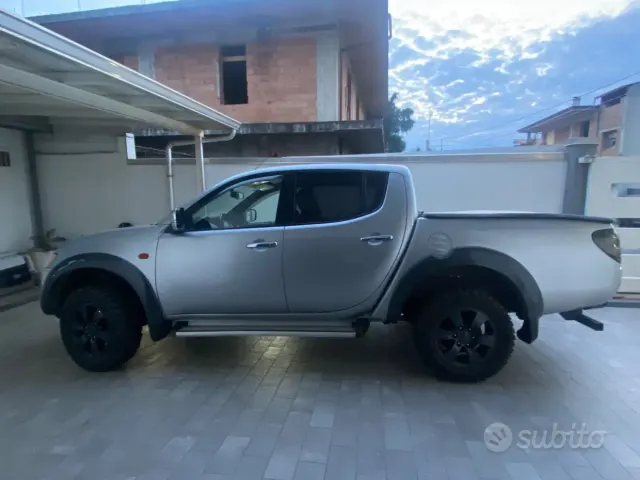 Mitsubishi L200 (2006-2015)