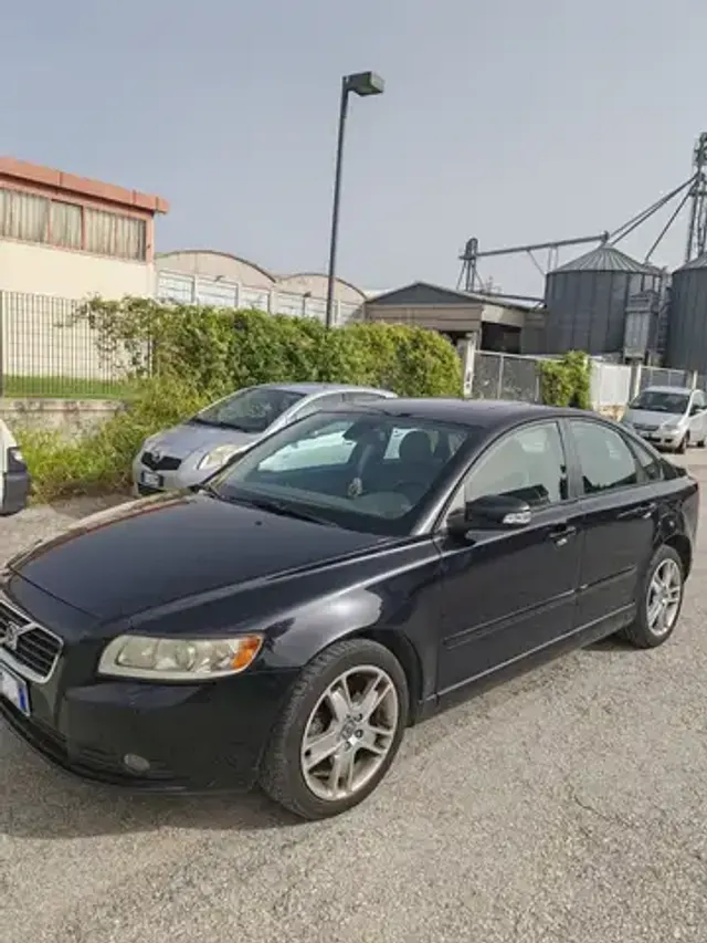 Volvo S40