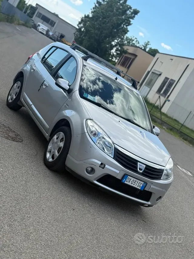 Dacia Sandero 1ª serie