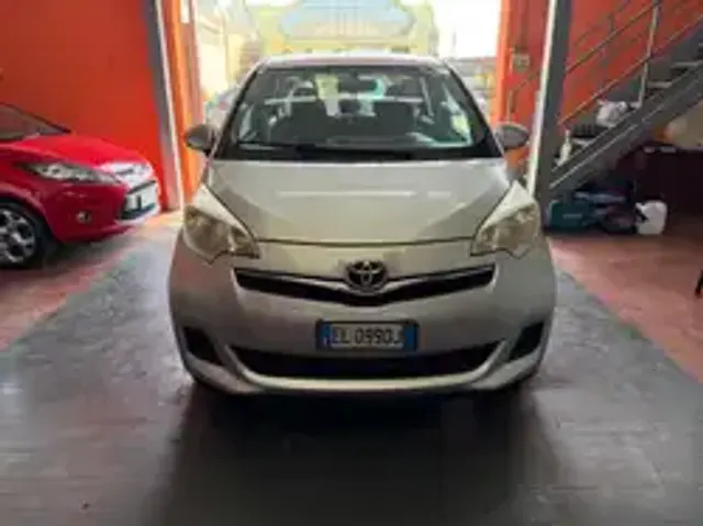 Toyota Verso-S
