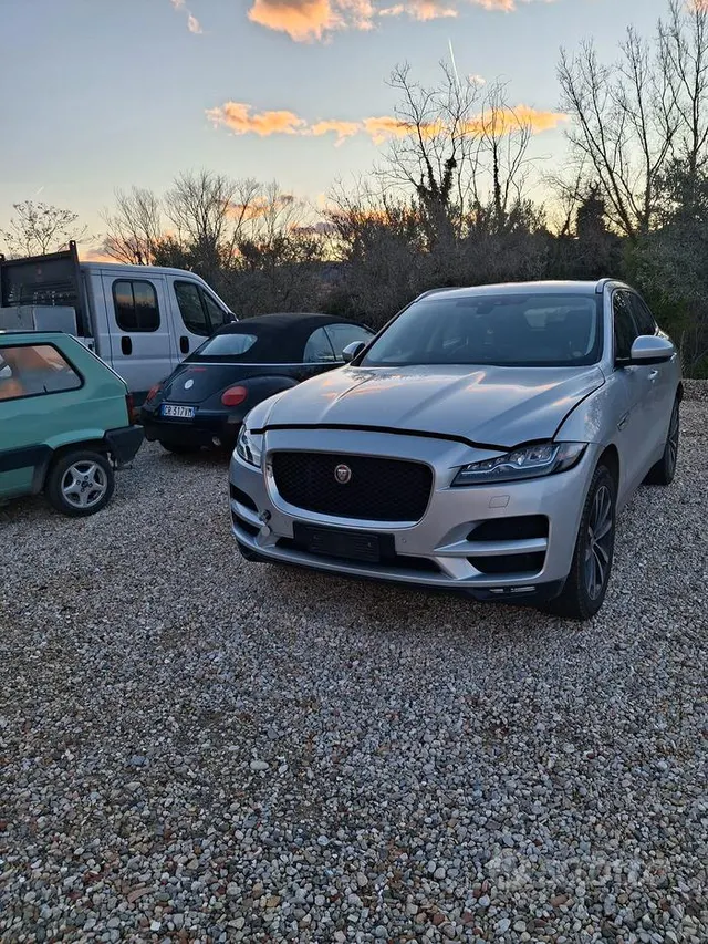 Jaguar F-Pace (X761)