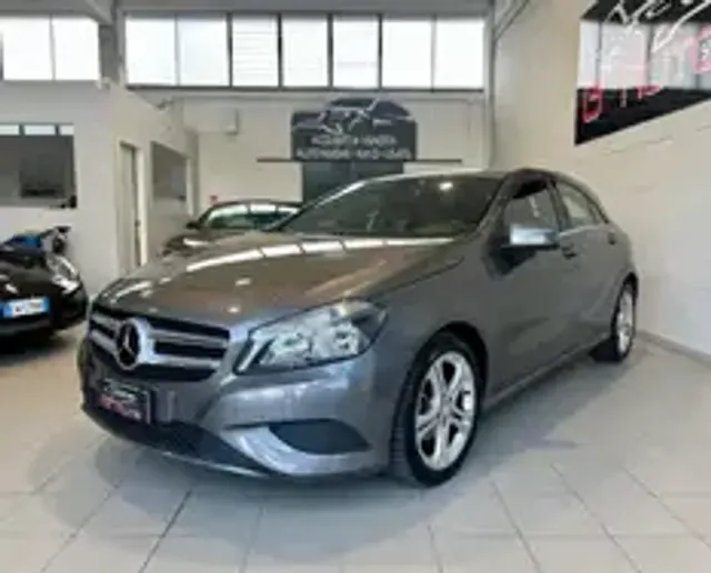 Mercedes-Benz A 180