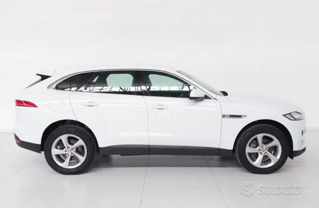 Jaguar F-Pace (X761)