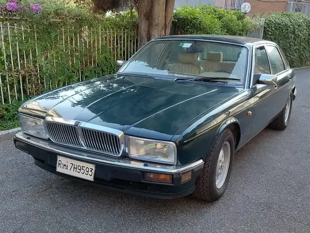 Jaguar Sovereign