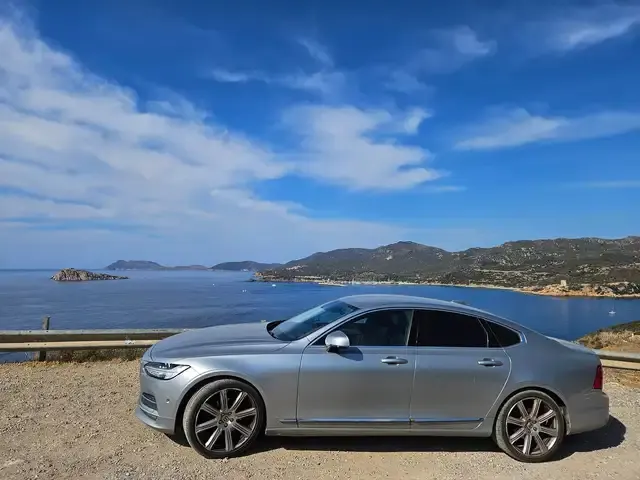 Volvo S90
